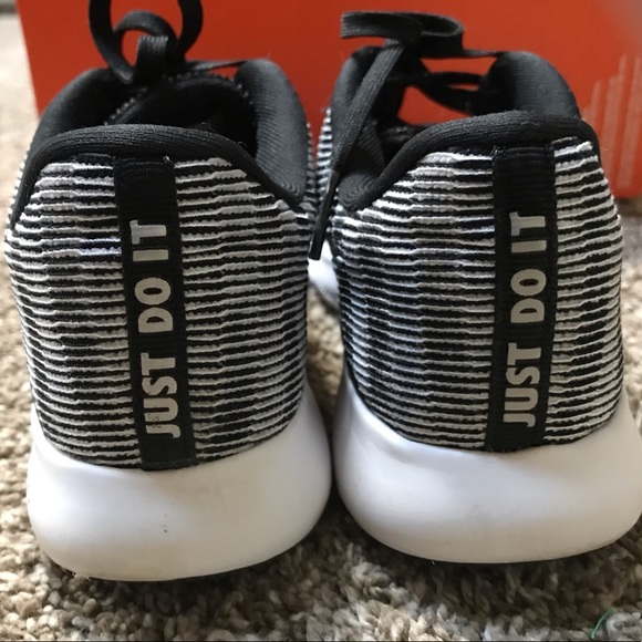 Nike Flex Trainer 8 cross trainer sneakers size 5 - Picture 4 of 5